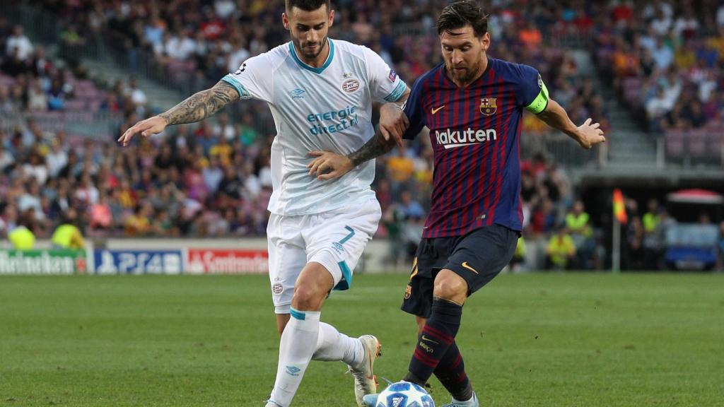Messi, durante un momento del partido ante el PSV