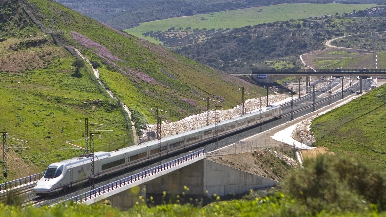 Un tren de alta velocidad de Renfe.