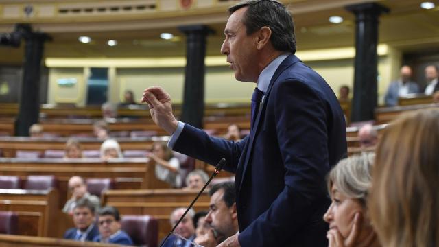 Hernando a la ministra de Justicia: Es usted un zombie, váyase