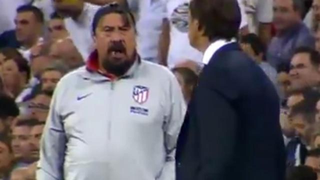 Mirada del Mono Burgos a Lopetegui