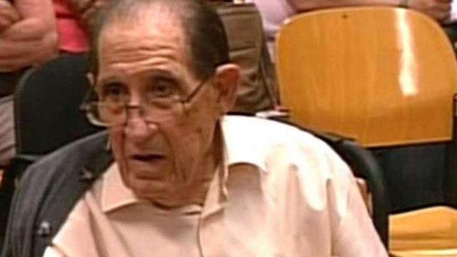 El doctor Eduardo Vela durante el juicio.