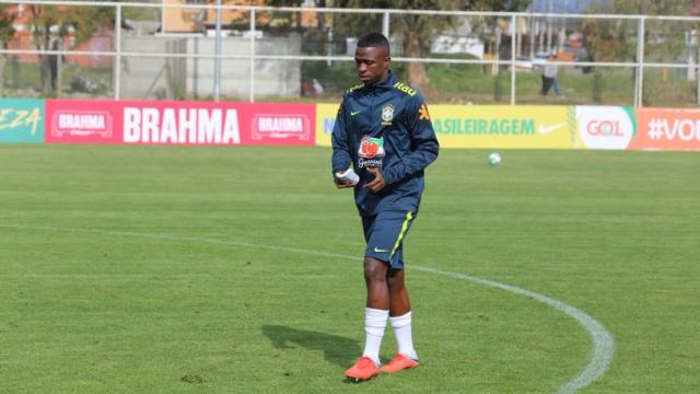 Vinicius con la Sub20 de Brasil. Foto: Twitter (@vini11Oficial)