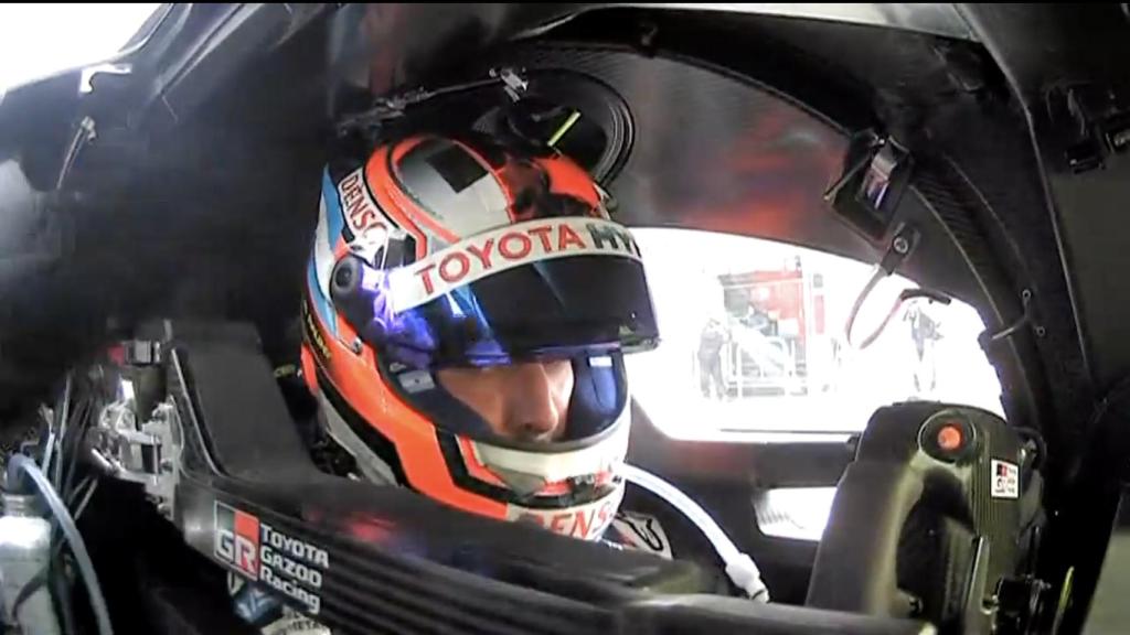 'Pechito' López, dentro del Toyota