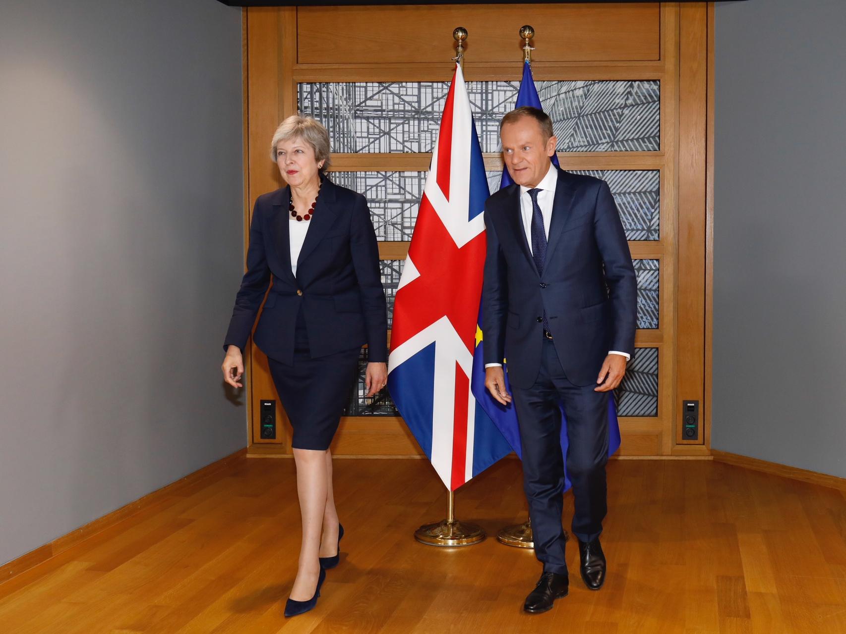 May se ha reunido  con el presidente  del Consejo Europeo, Donald Tusk