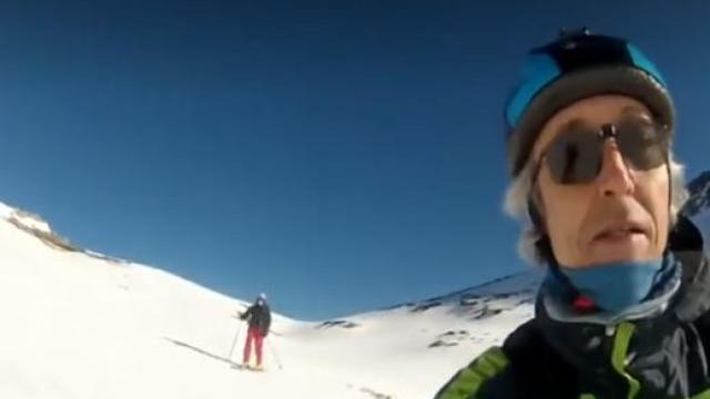 Rescatan en buen estado al parapentista español perdido hace 5 días en el Himalaya