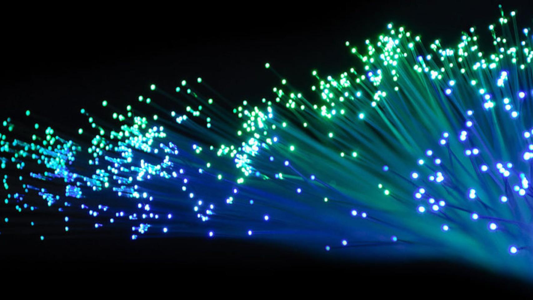 Fibra óptica.