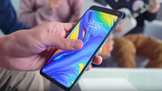 ¿Se romperá la cámara deslizable de mi móvil si la uso mucho?