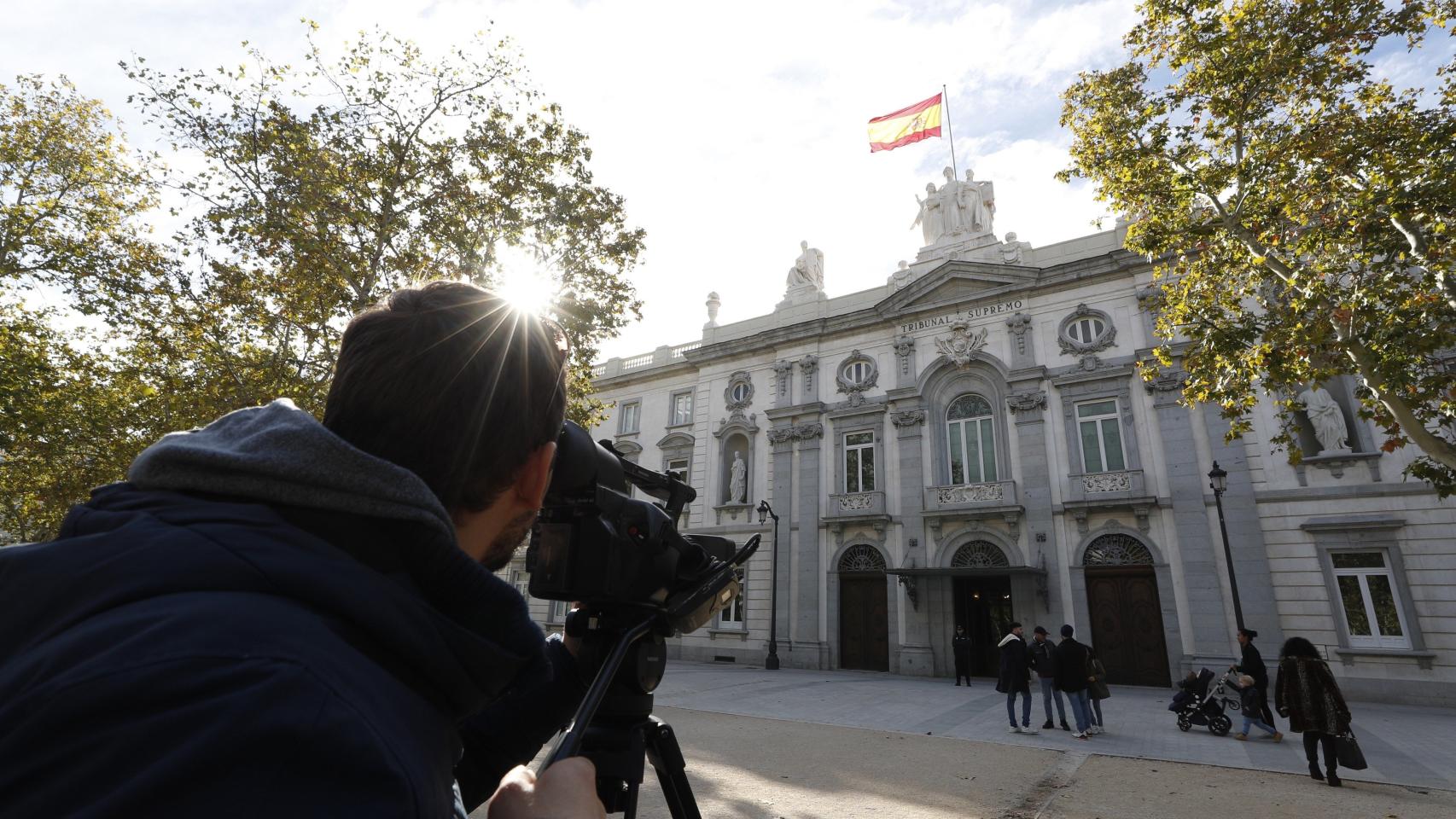 Exterior del Tribunal Supremo, donde este lunes se reúne el Pleno.
