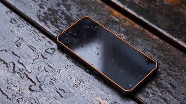 5 razones para elegir el NOMU S50 Pro, el móvil que puedes llevarte al fin del mundo