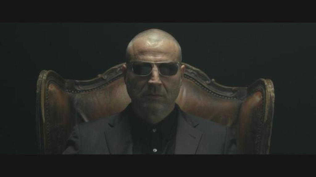 Alberto San Juan como Franco.