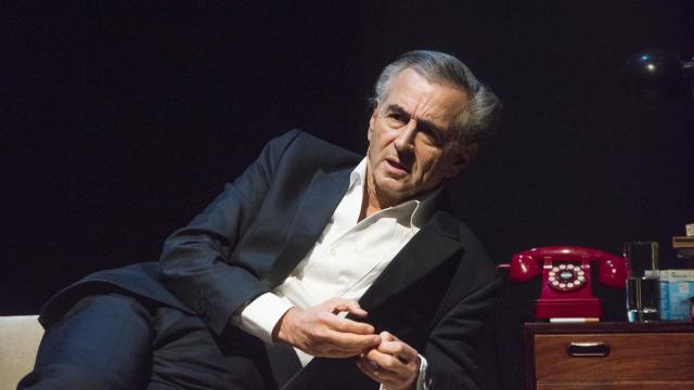 Levy en la representación de 'Last exit before Brexit'