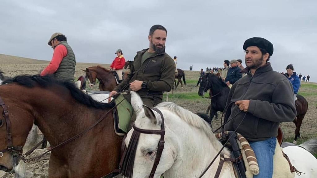 Santiago Abascal y Morante de la Puebla, durante la grabación de un vídeo