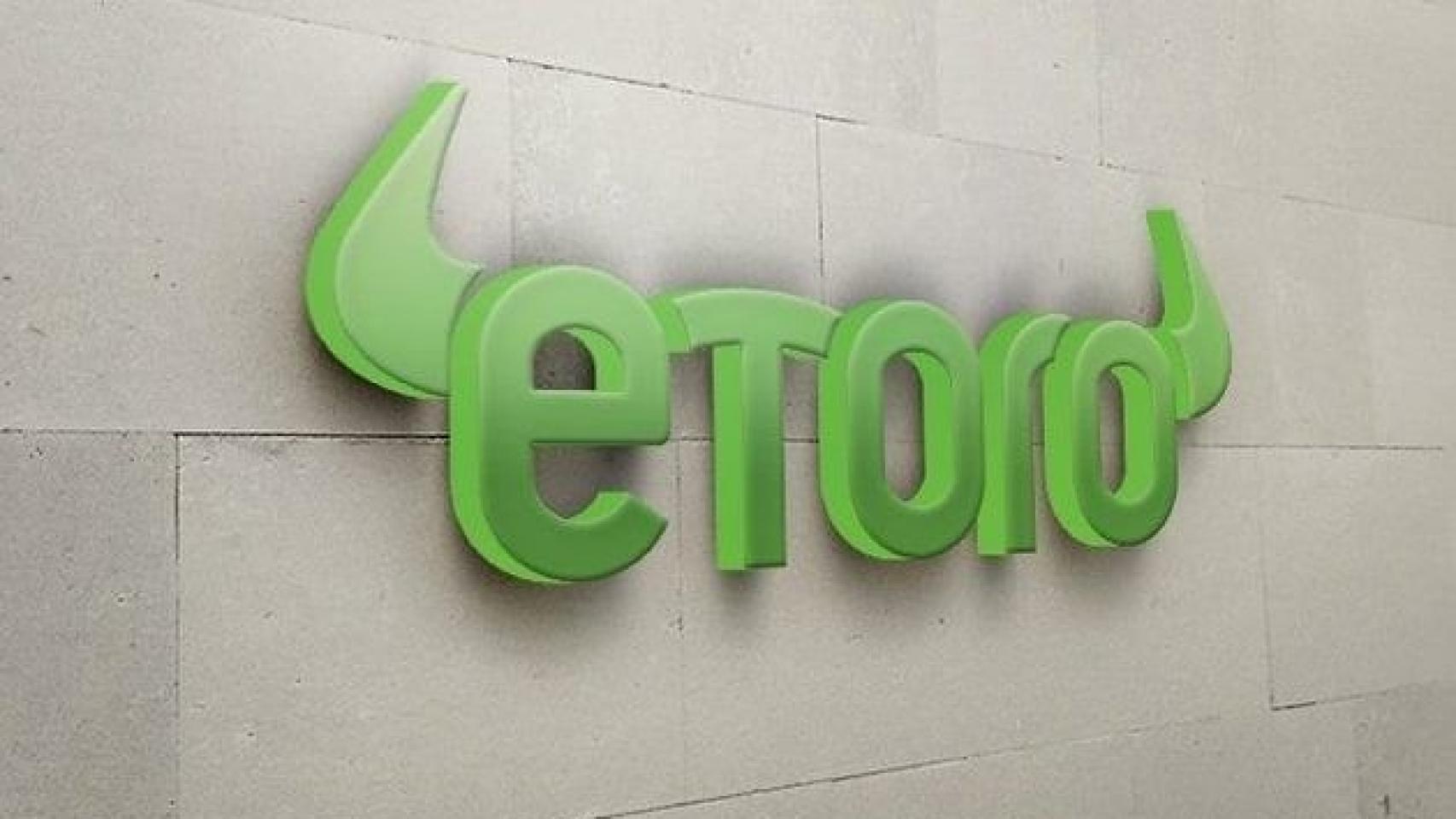Rótulo de eToro en una de sus instalaciones.