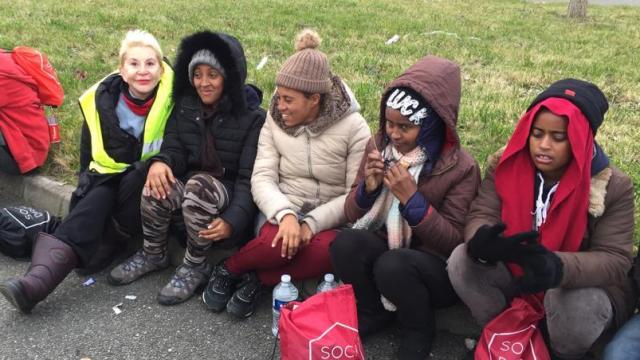 Karmele Marchante fue a un campo de refugiados y se encontró numerosas mujeres que eran explotadas sexualmente.