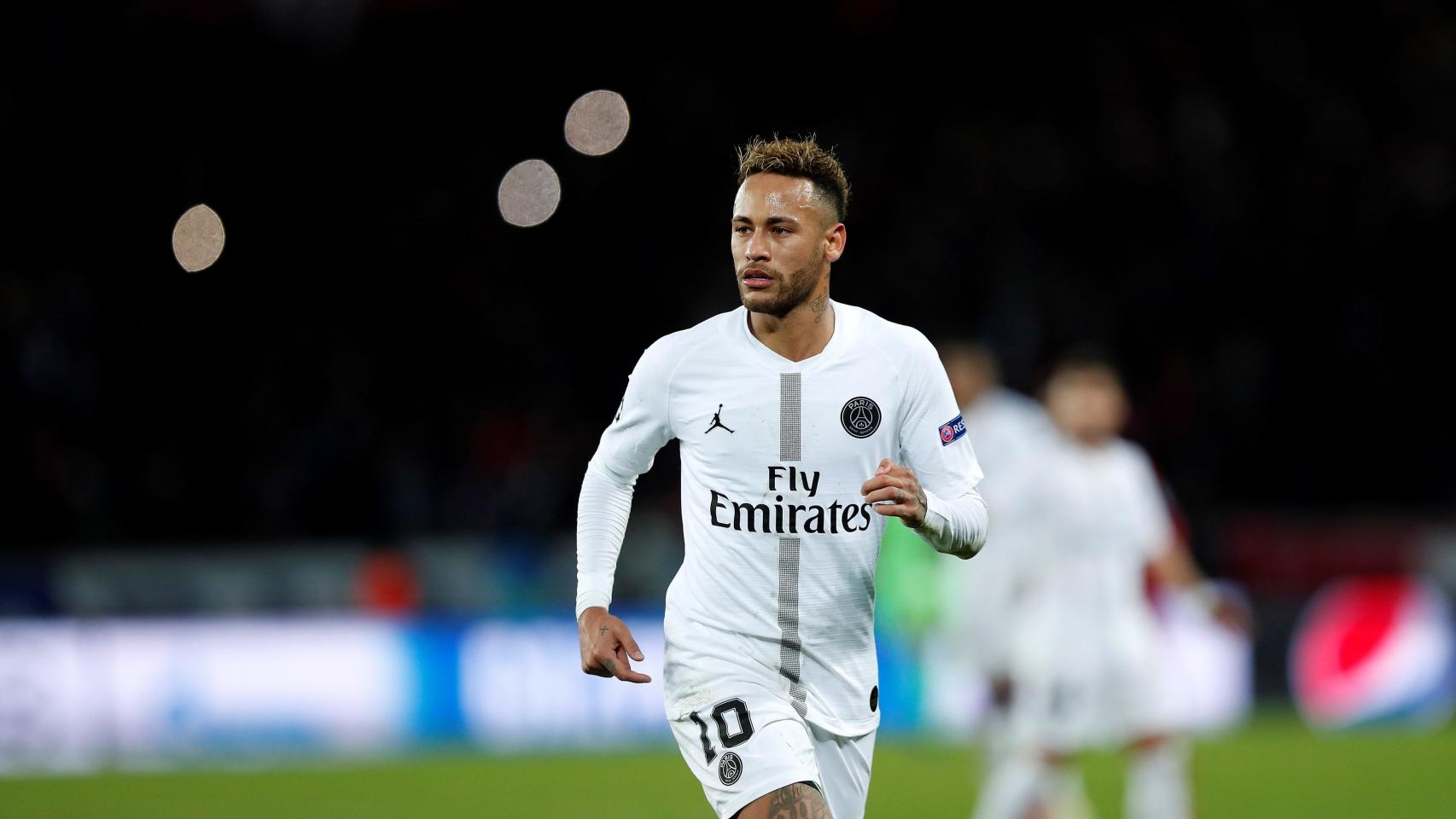 Neymar frente al Liverpool