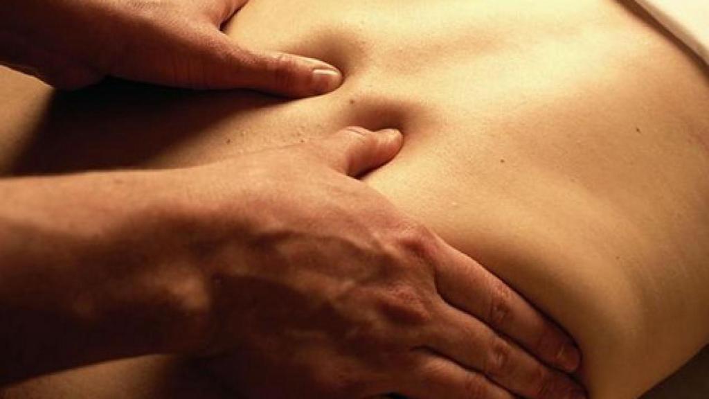 Una sesión quiropráctica.