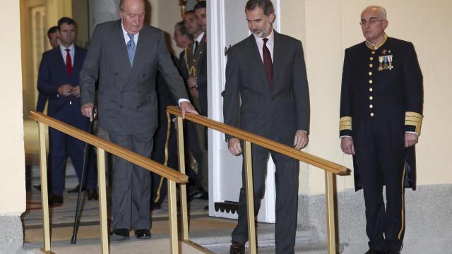 Juan Carlos y Felipe en el acto.