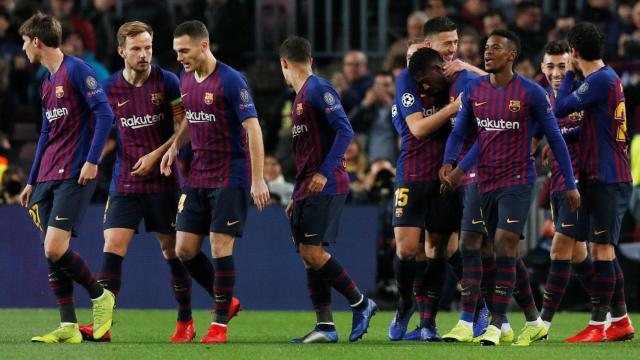 Dembélé celebrando un gol con sus compañeros