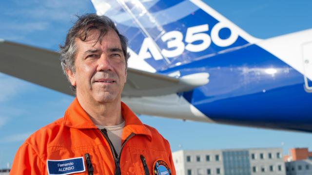 Fernando Alonso en uno de los vuelos previos al lanzamiento del A350.