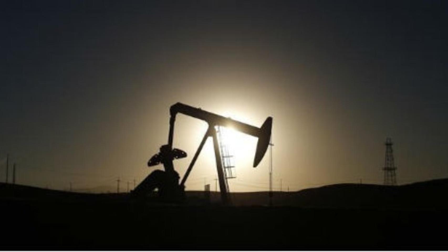 Máquina de extracción de petróleo.