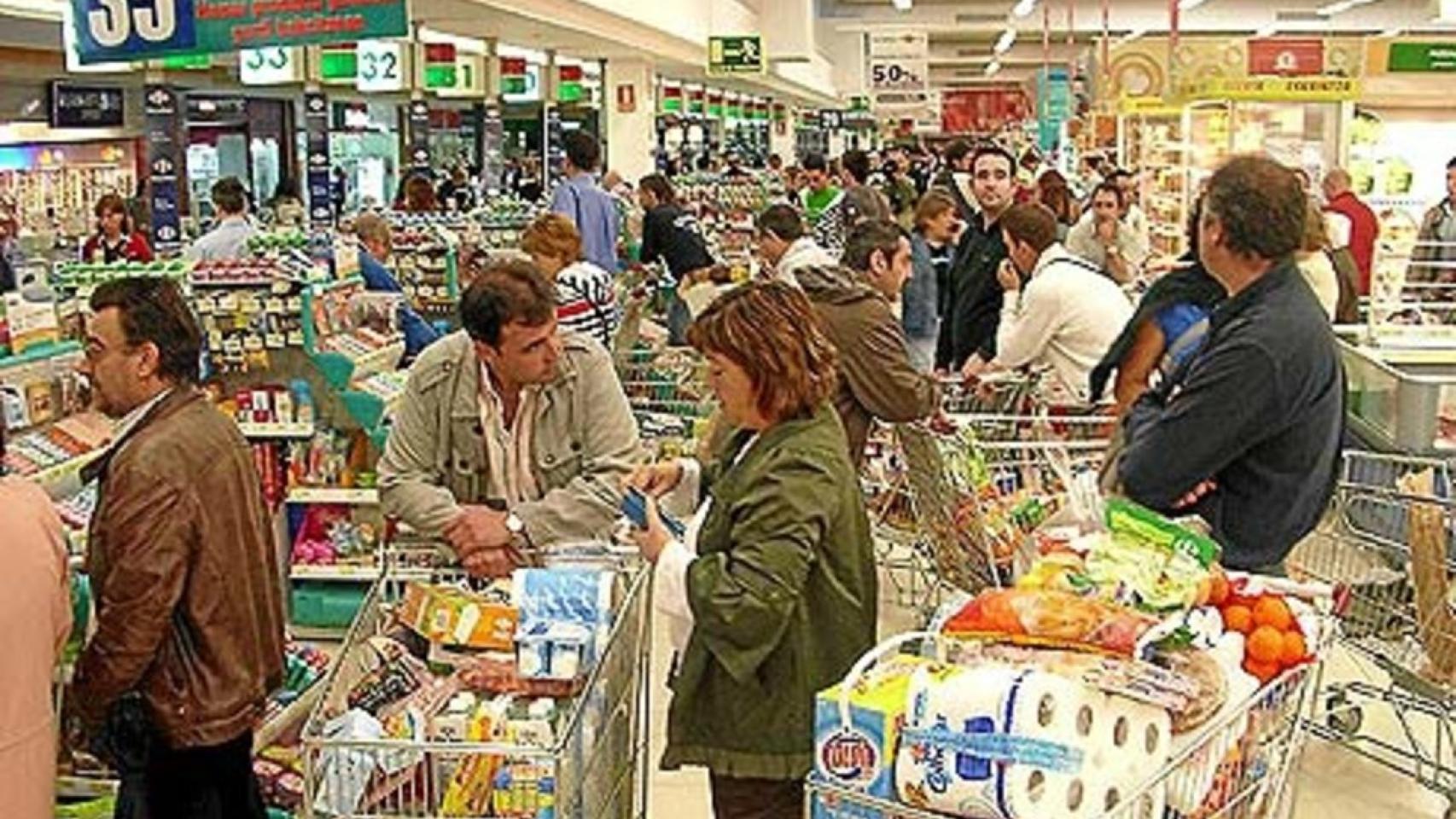 La inflación se mantiene en el 2,2% en agosto por la contención de los carburantes y el turismo