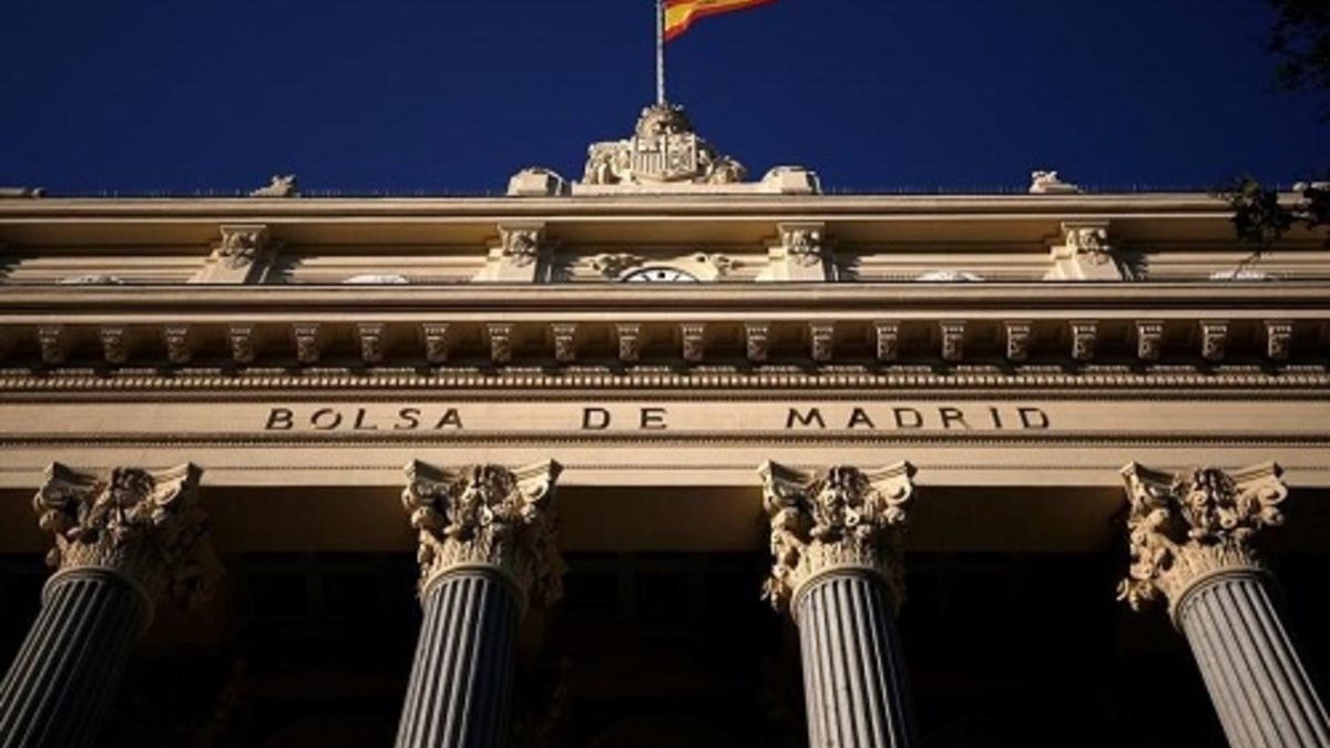El rebote de la banca mediana salva al Ibex de perder los 9