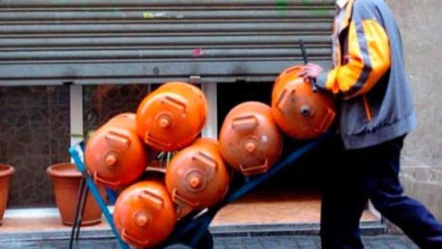 Repartidor de bombonas de butano.