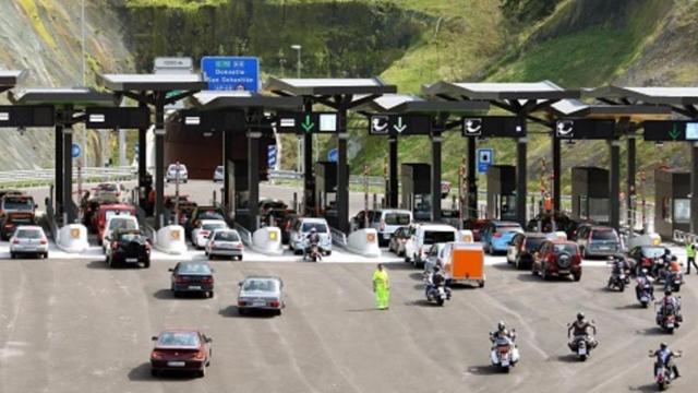 Uno de los peajes de las autopistas españolas.