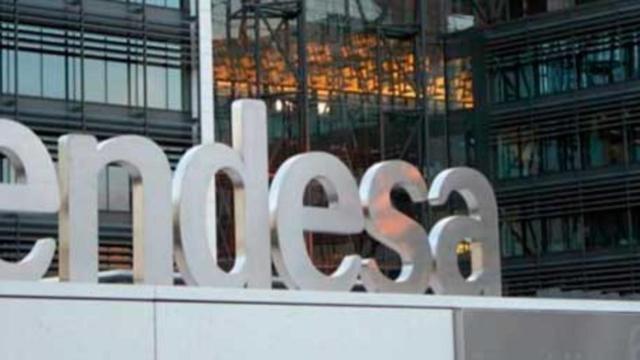 La CNMC abre expediente a Gas Natural Fenosa y a Endesa por indicios de alteración de precios de la luz