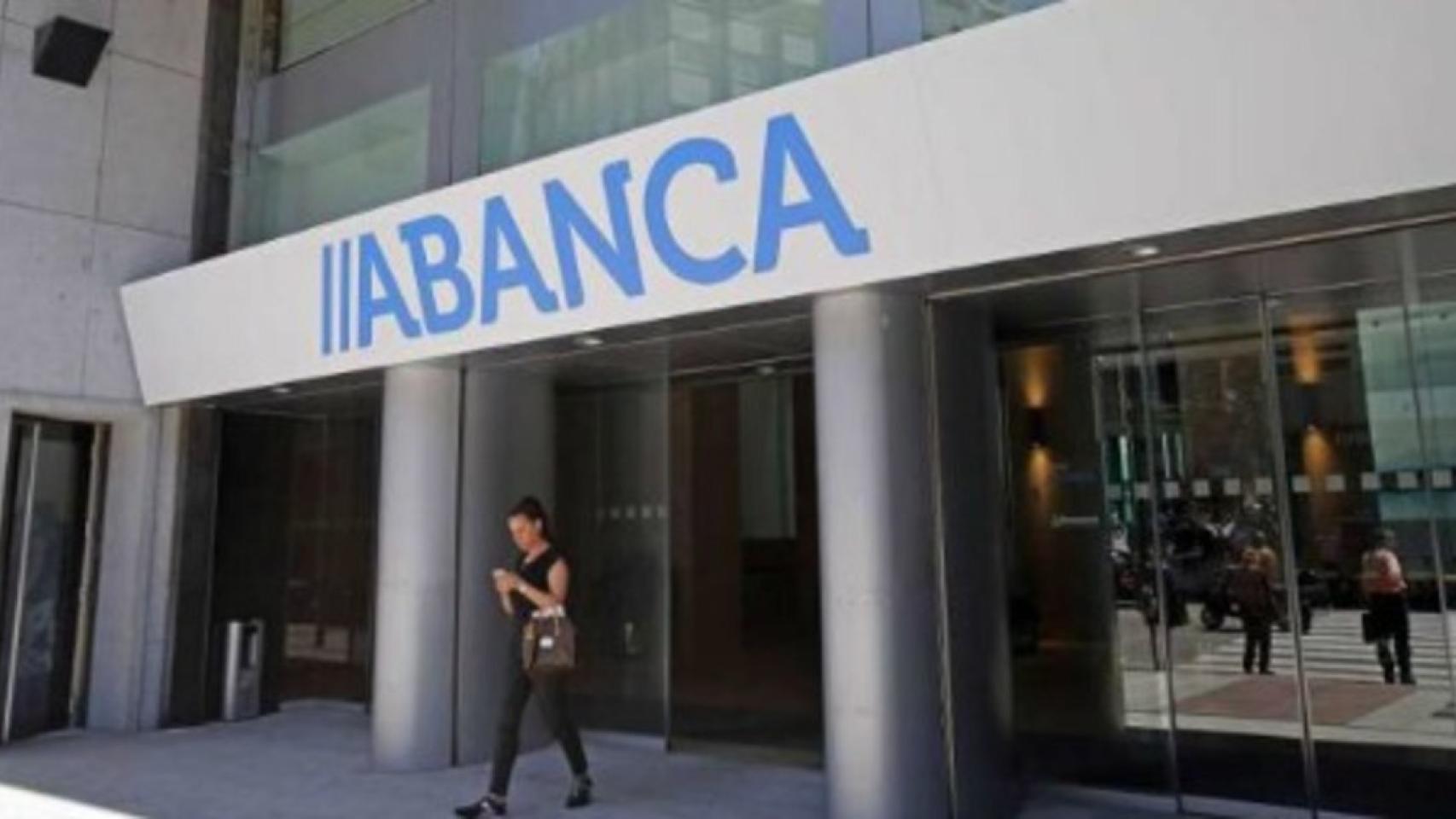 Imagen de una sucursal de Abanca.