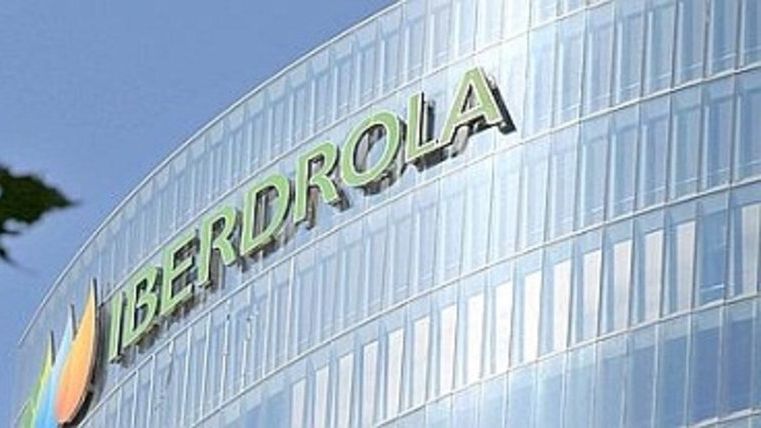 Iberdrola negocia refinanciar deuda por 5