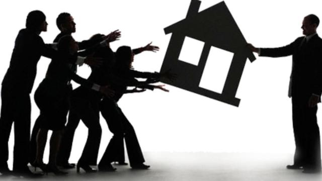 Símil del reparto de una vivienda entre varios herederos.