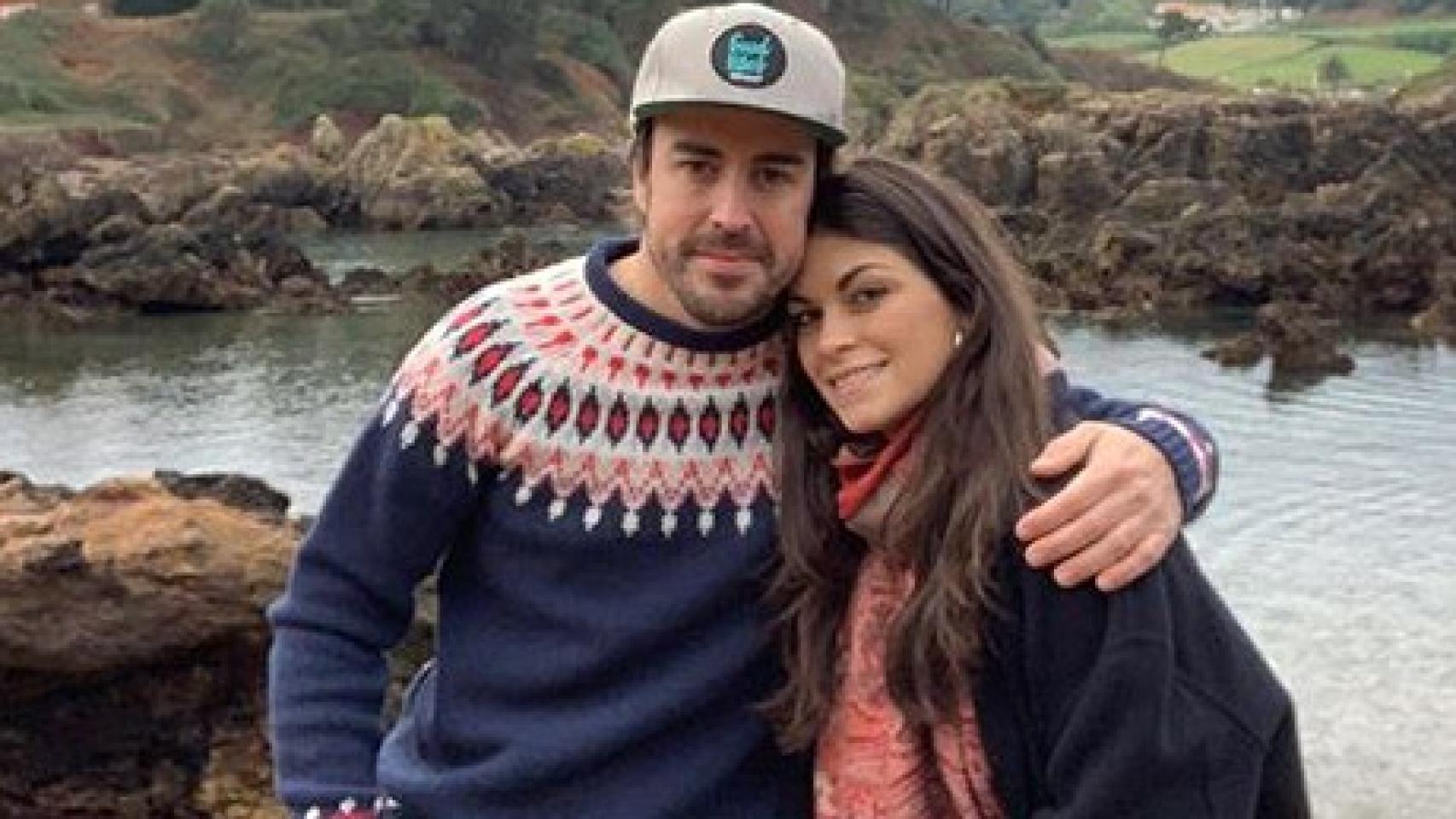 Fernando Alonso junto a su pareja Linda Moselli. Foto: Instagram. (@fernandoalo_oficial)