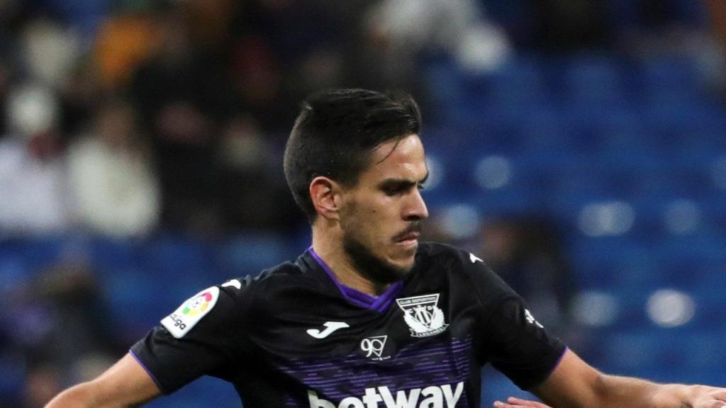 Recio, ante el Real Madrid