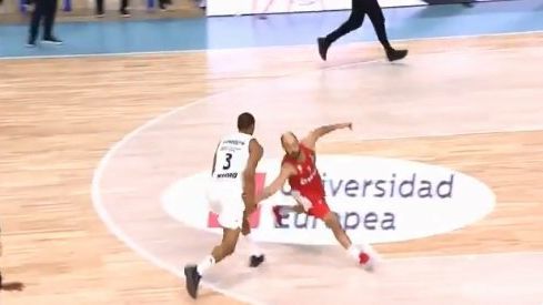 Randolph y Spanoulis. Foto: Twitter (@The_Real_Ion)