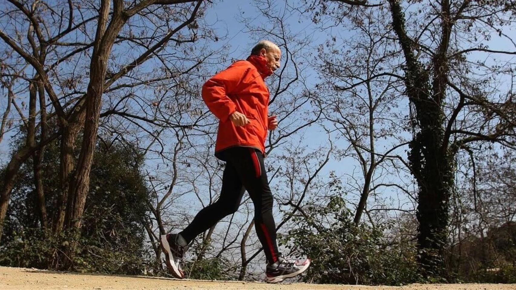viejo corre runner