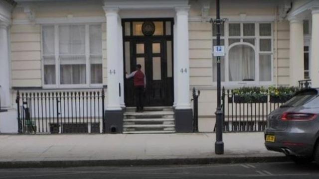 Reggie en una de las imágenes del documental de la BBC