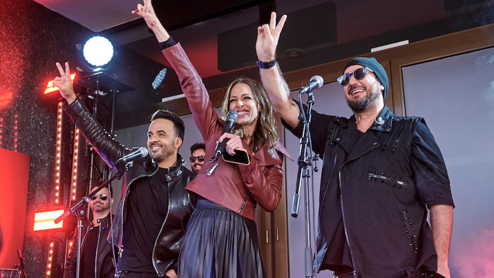 Luis Fonsi, Eva González y Antonio Orozco.