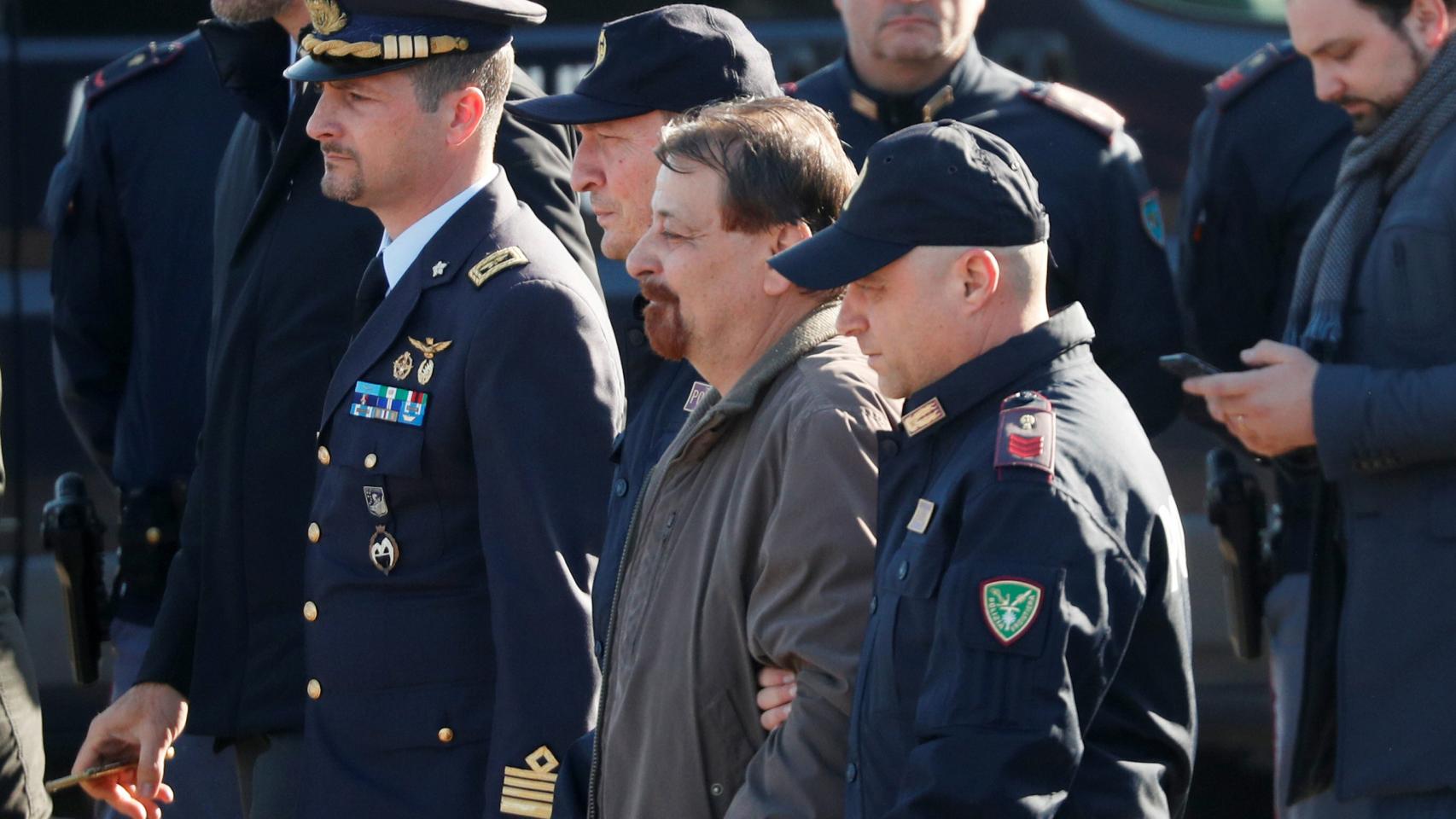 Este es Cesare Battisti, el terrorista italiano que Bolsonaro ha entregado a Salvini