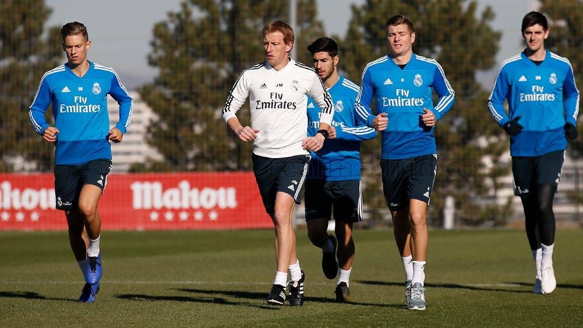 Los lesionados del Madrid comienzan a trabajar sobre el césped