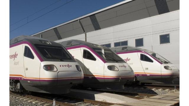 Imagen de una flota de trenes Renfe