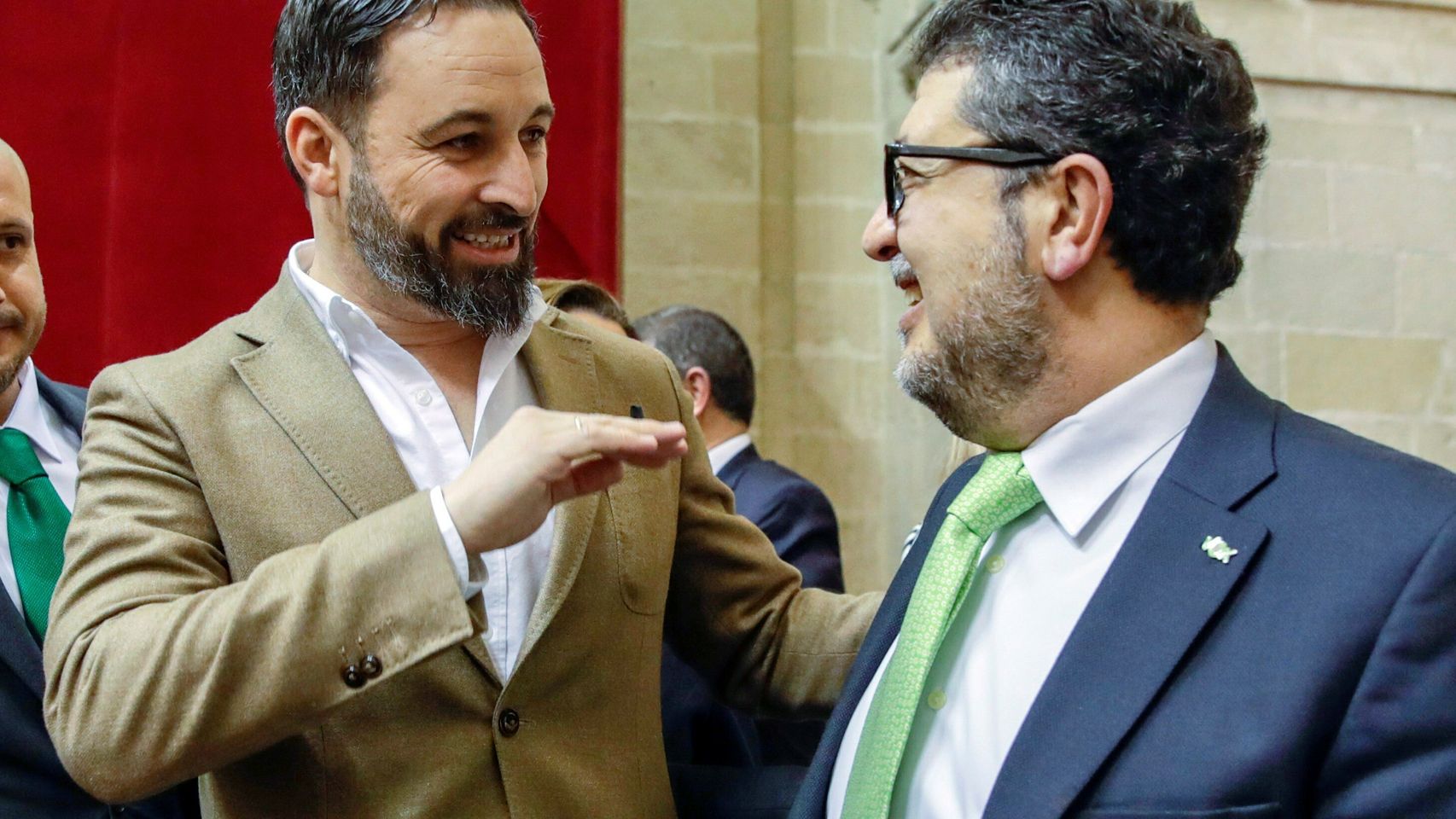 Santiago Abascal, presidente de Vox, y Francisco Serrano, portavoz del partido en Andalucía.