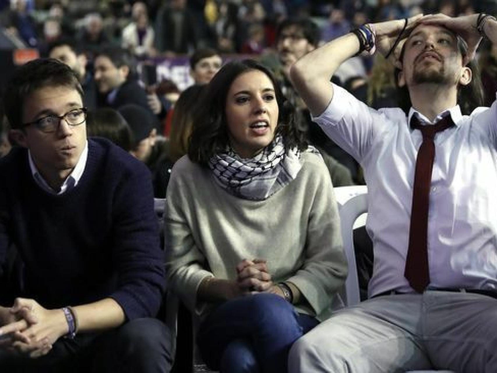 Íñigo Errejón, Irene Montero y Pablo Iglesias, durante un acto en Vistalegre.