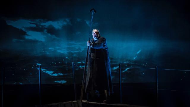 José María Pou en una escena de 'Moby Dick'