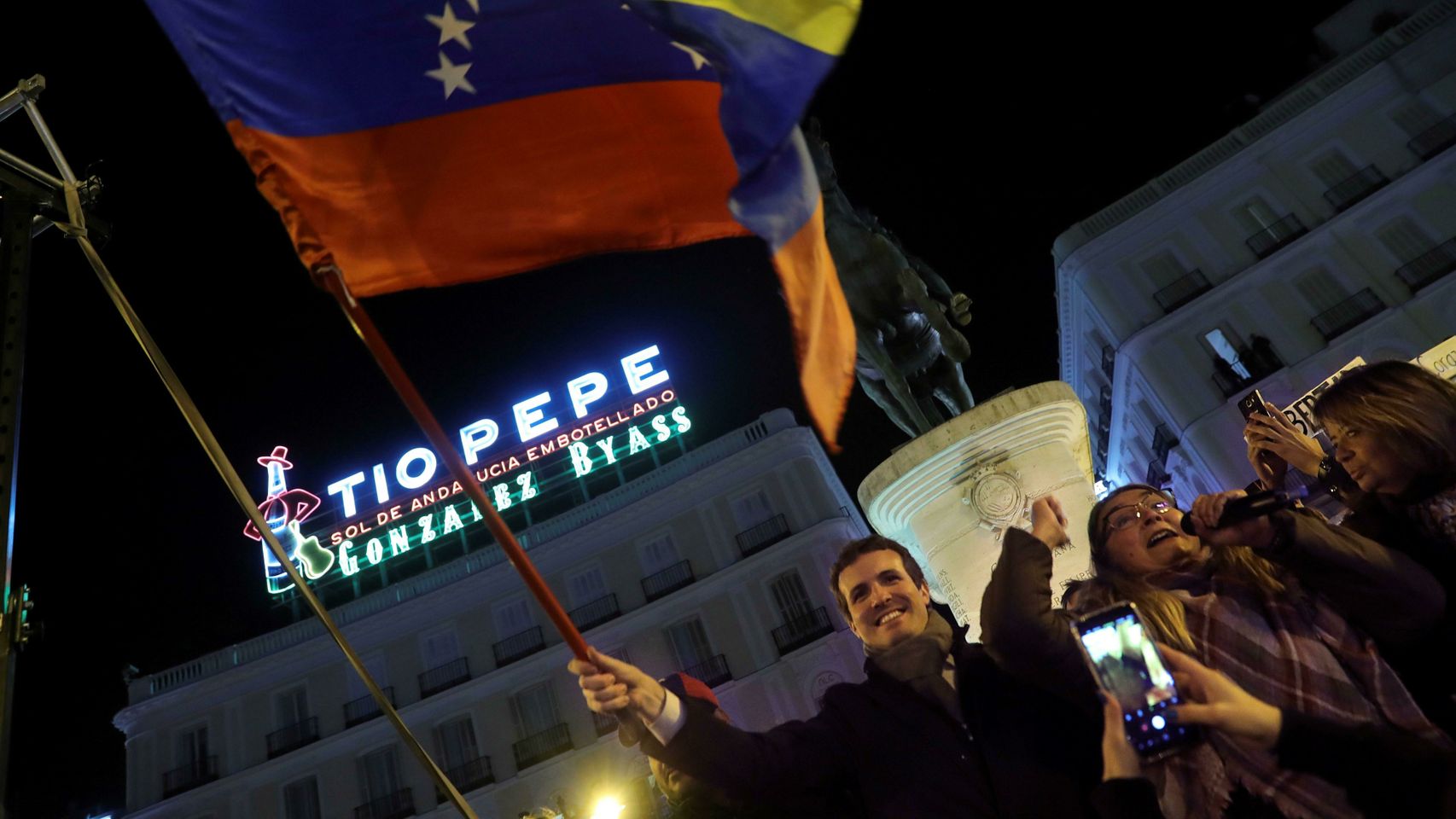 Manifestantes venezolanos en Sol.