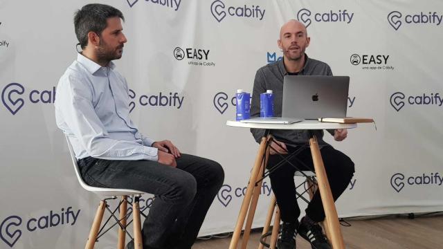 El fundador del Cabify durante la rueda de prensa.