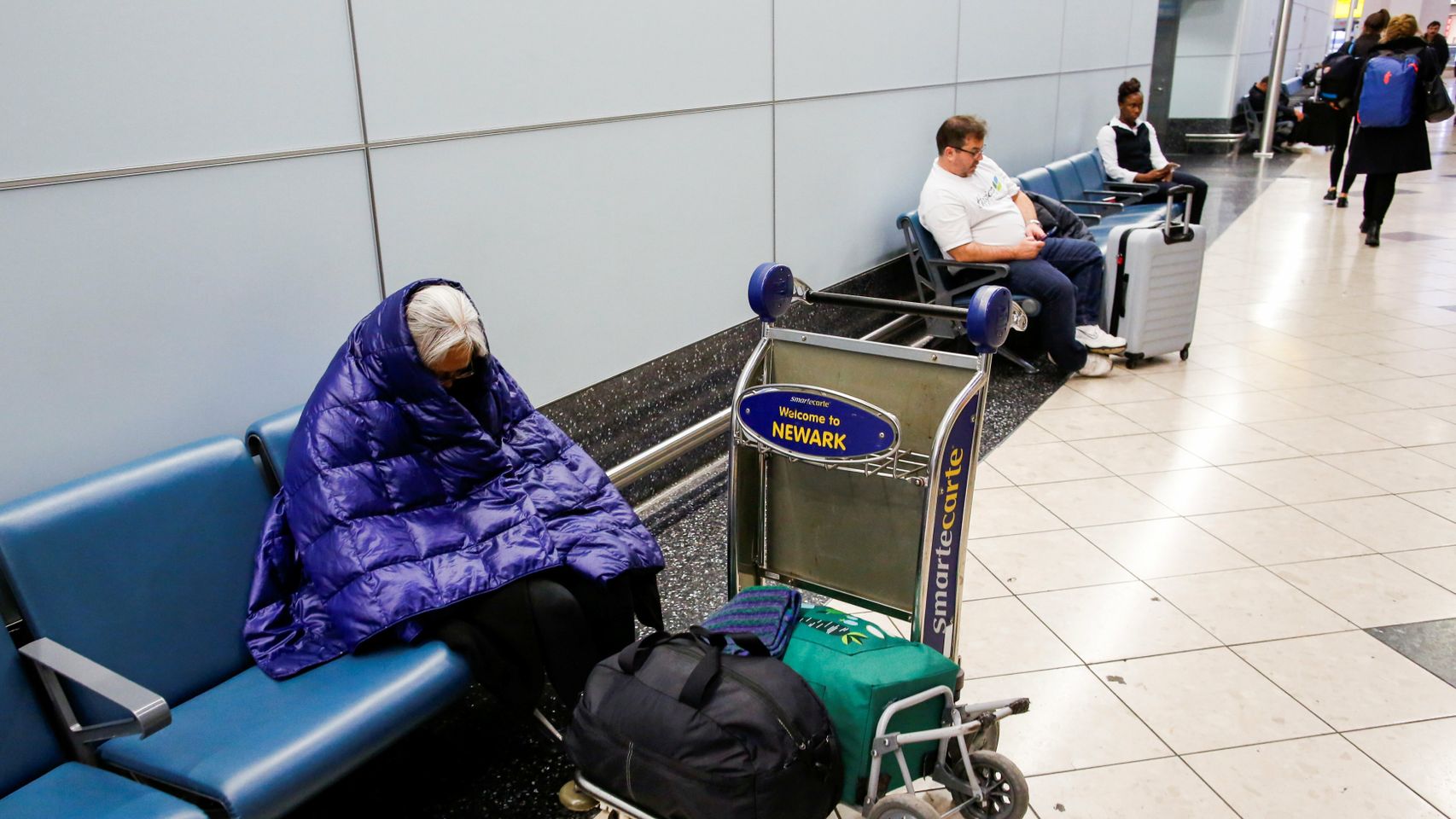Pasajeros en el aeropuerto de Newark.