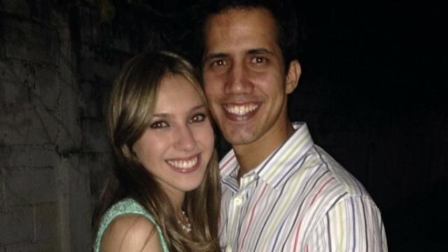 Fabiana Rosales y su marido, Juan Guaidó.