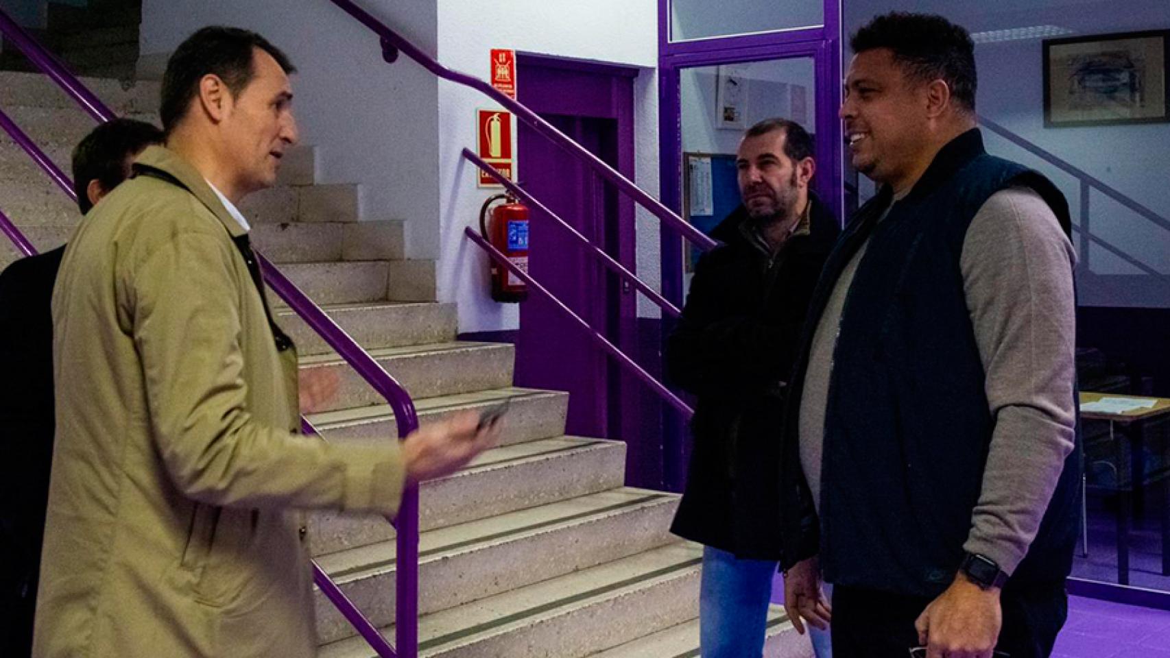 Clos Gómez explicó el VAR al Real Valladolid. Foto: rfef.es