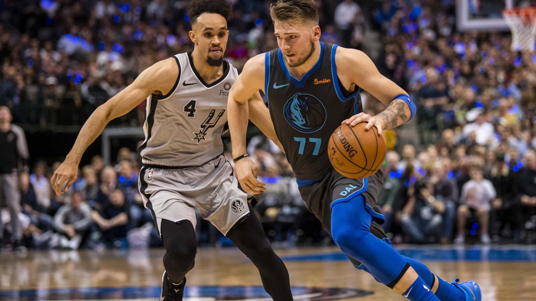 Luka Doncic en el partido de los Mavs contra los Spurs